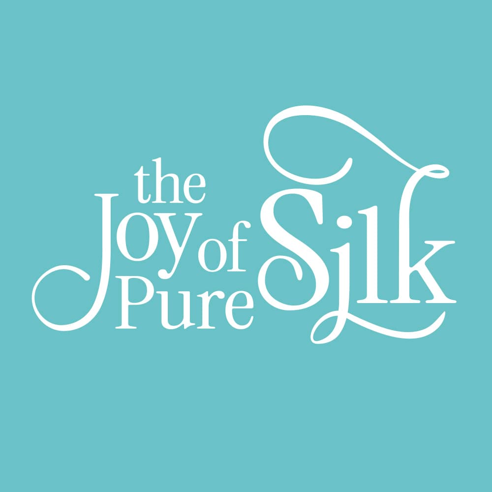 The Pure Silk Eye Mask (Grey) detail i